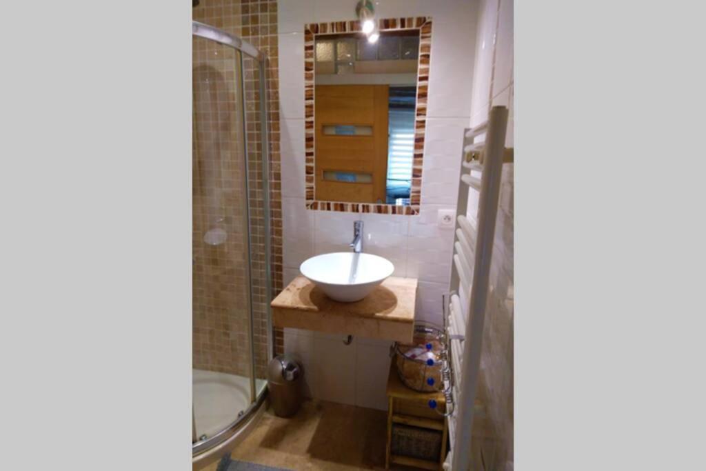 Appartement De Charme Au Coeur Du Vieil Antibes Eksteriør bilde