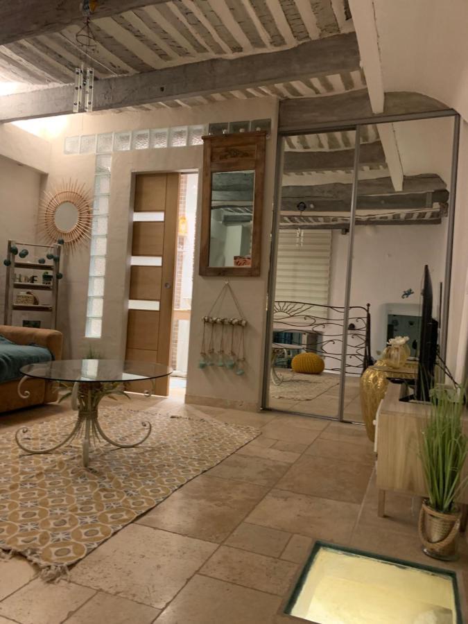 Appartement De Charme Au Coeur Du Vieil Antibes Eksteriør bilde